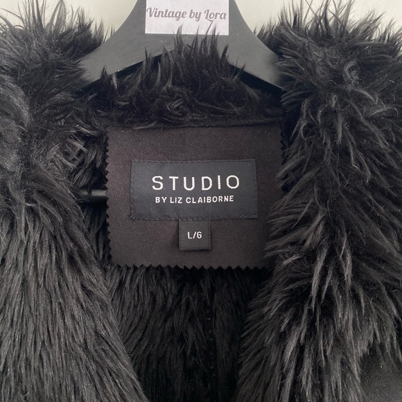 Liz Claiborne Black Blazer with Faux Fur Collar - Picture 6 of 6